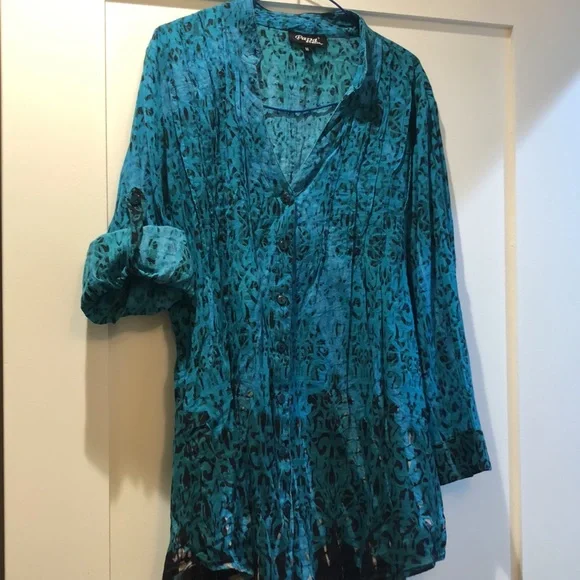 🥳PAPA Vancouver womens size Medium long sleeved or rolled cuff sleeve shirt - Picture 8 of 9